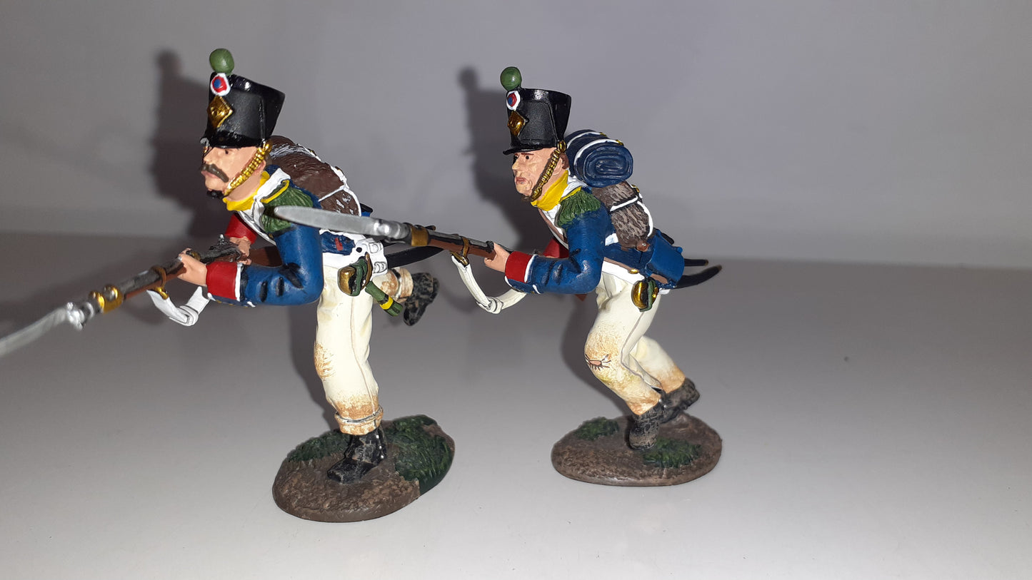 BRITAINS 17670 Napoleonic Waterloo French Chasseurs Assault Set 2007 1:32 S5