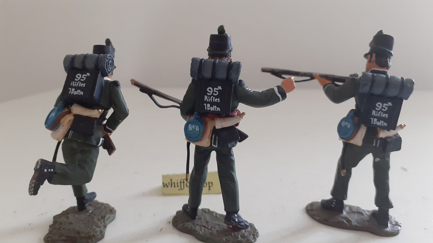 Britains 95th foot rifles Napoleonic waterloo  1:32 boxed s439