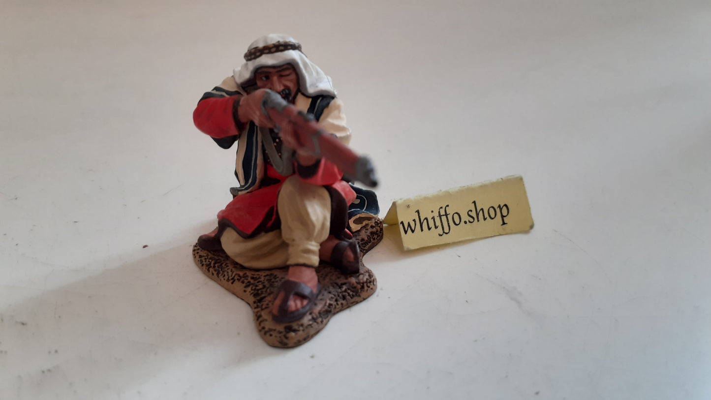 king and country loa006 Lawrence of arabia kneeling arab 1:30 box 2013 wdb25