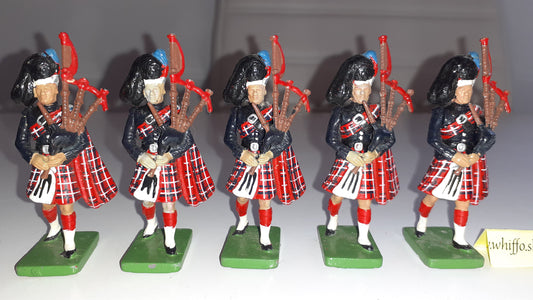 Britains ceremonial Scots Guards 7241 pipers  1:32  1980s b2