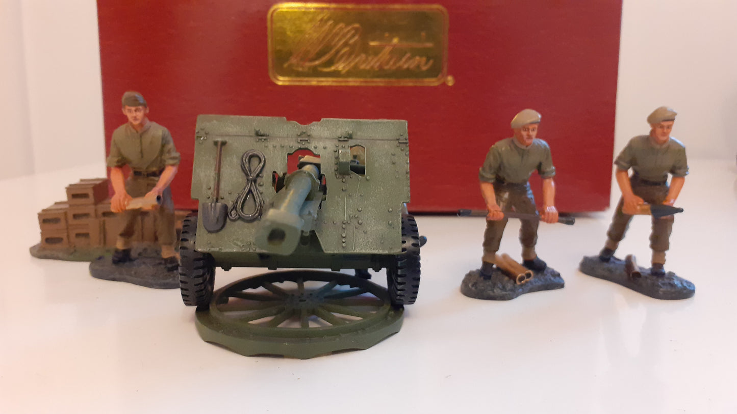 Britains 17587 Ww2 British 25lb Artillery Howitzer Crew  boxed 2005 Wdb70