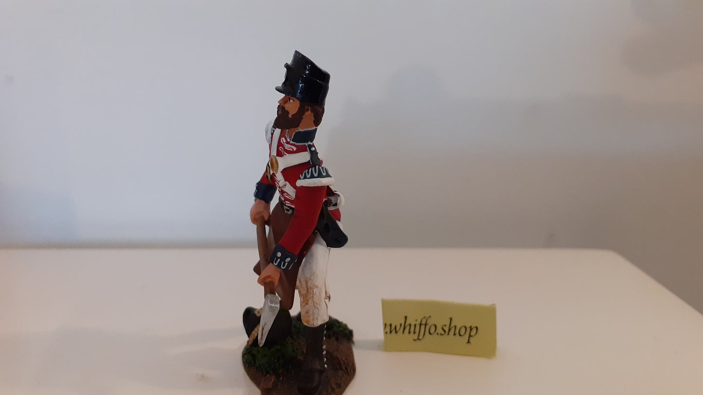 Britains 2008 17610c Coldstream Guards PioneerExclusive Club Fig boxed 1:32 B10