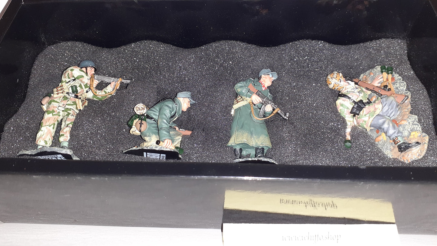 king and country wss63 wss063 ww2 german The Defenders  1:30 metal boxed s8