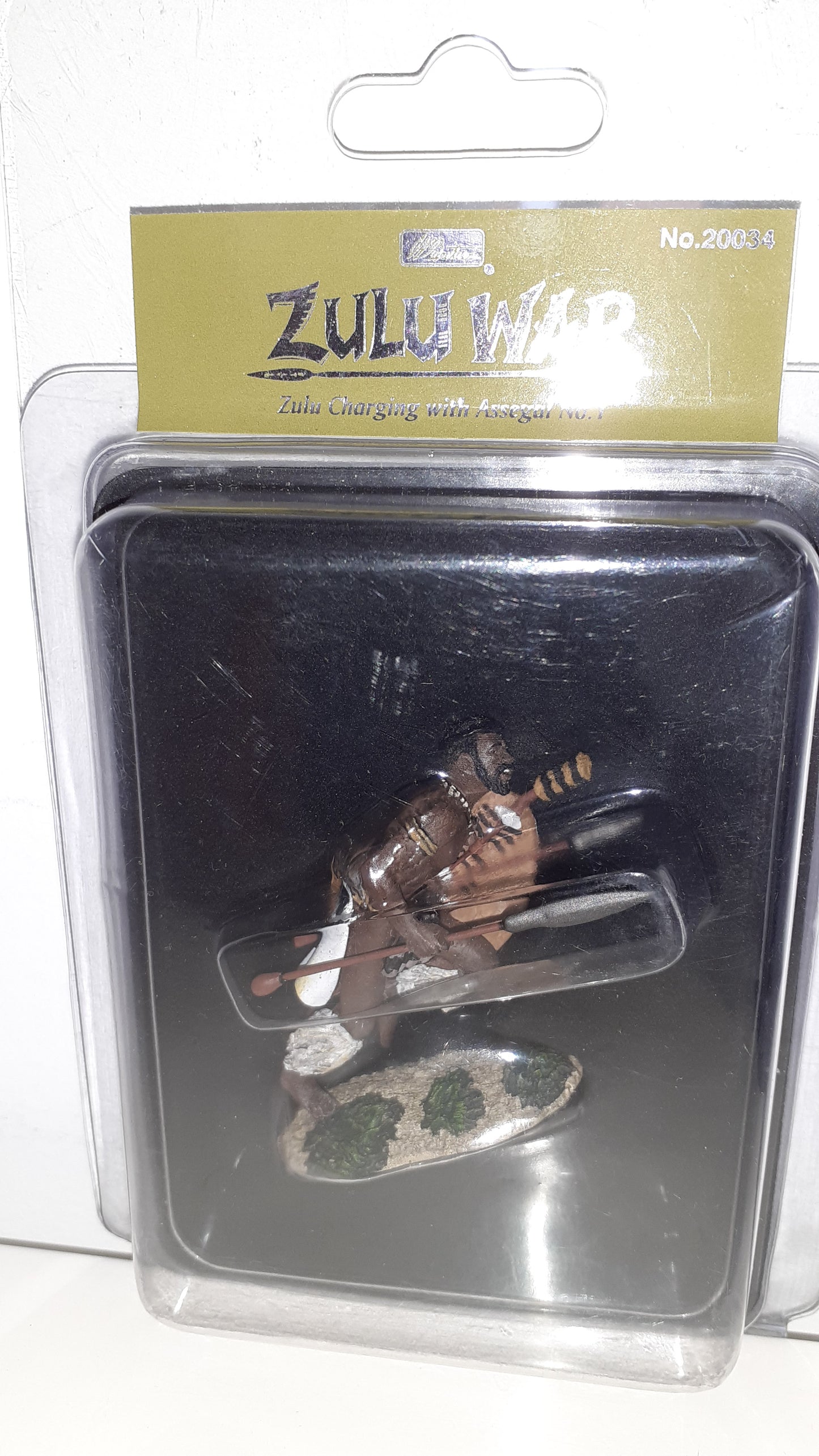 Britains 20034 Zulu wars Charging Assegai Fig 1:32  2014 boxed B11