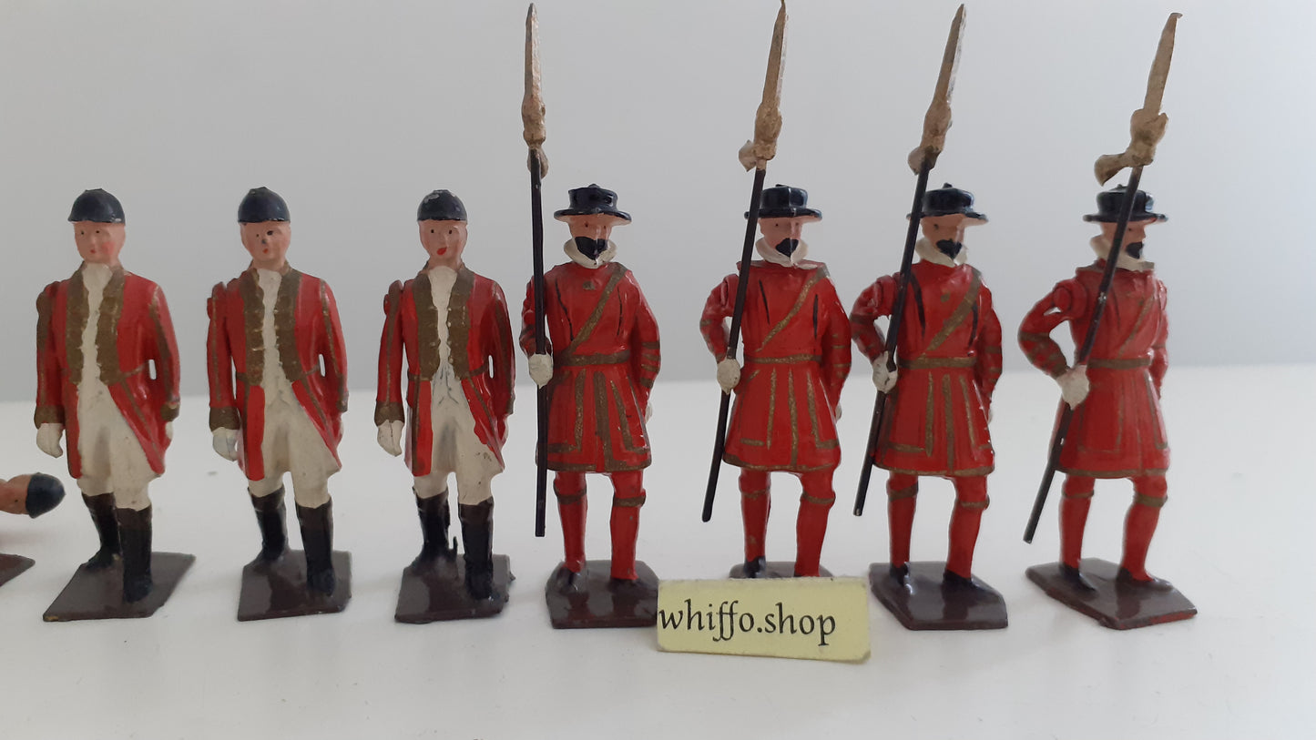 Britains 1475 coronation coach Beefeaters coxhmen outrider boxed 1:32 1952 wdb60