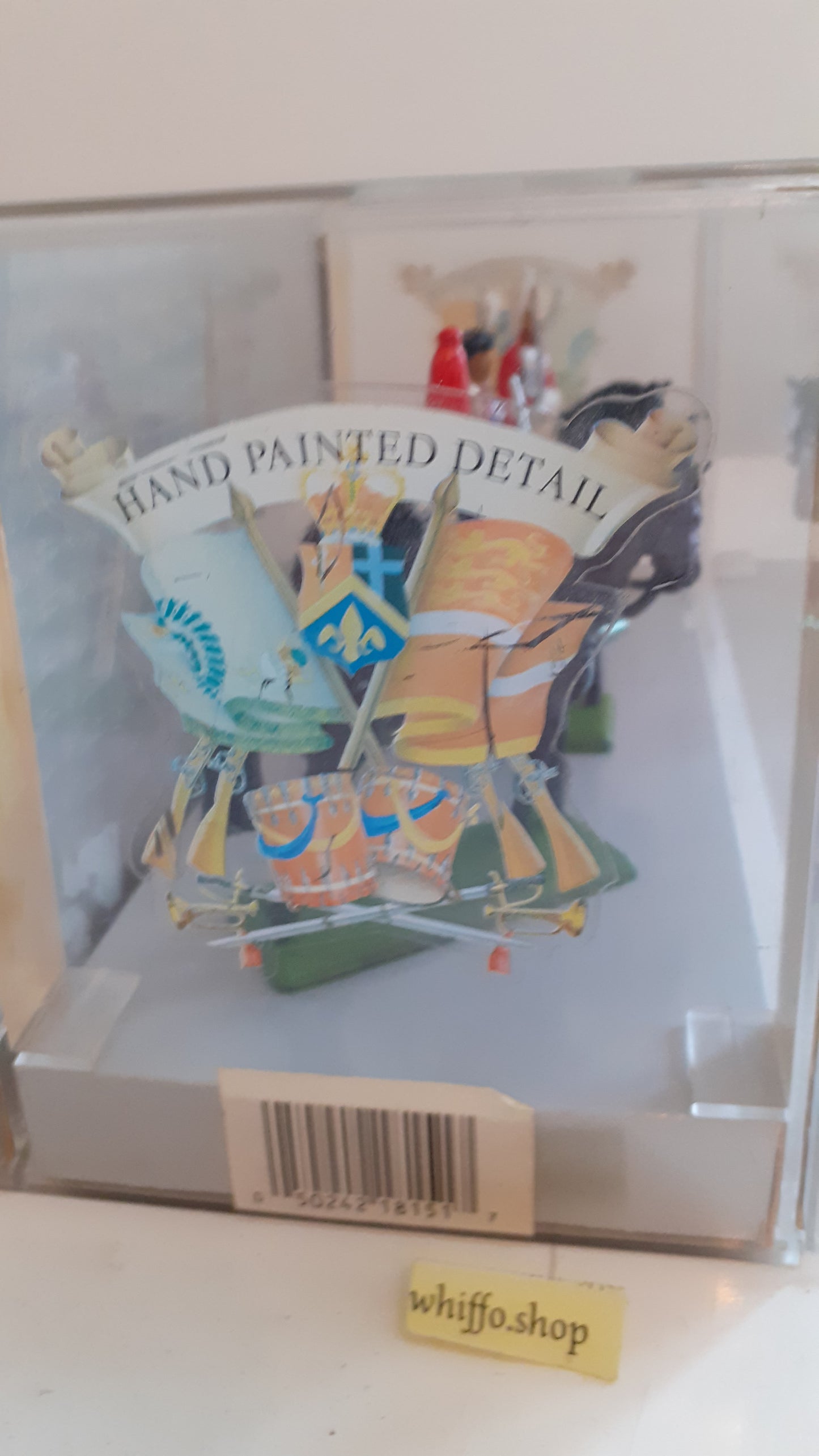 Britains ceremonial Queen Elizabeth Household Cavalry 1989 perspex box 1:32 S112