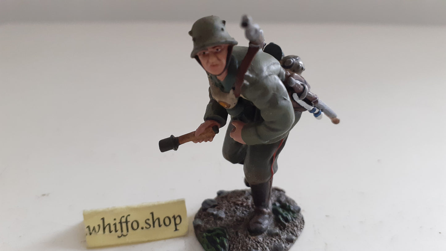 Britains 23055 ww1 german infantry grenade 1916 1:32 2014 boxed B620