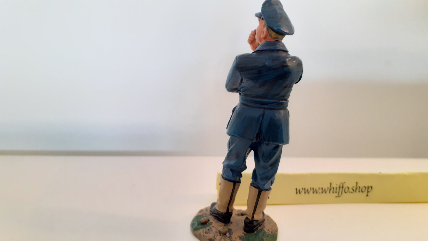 King and country Ww2 Raf043 Raf Pilot Bill Reid VC no box 1:30 w15