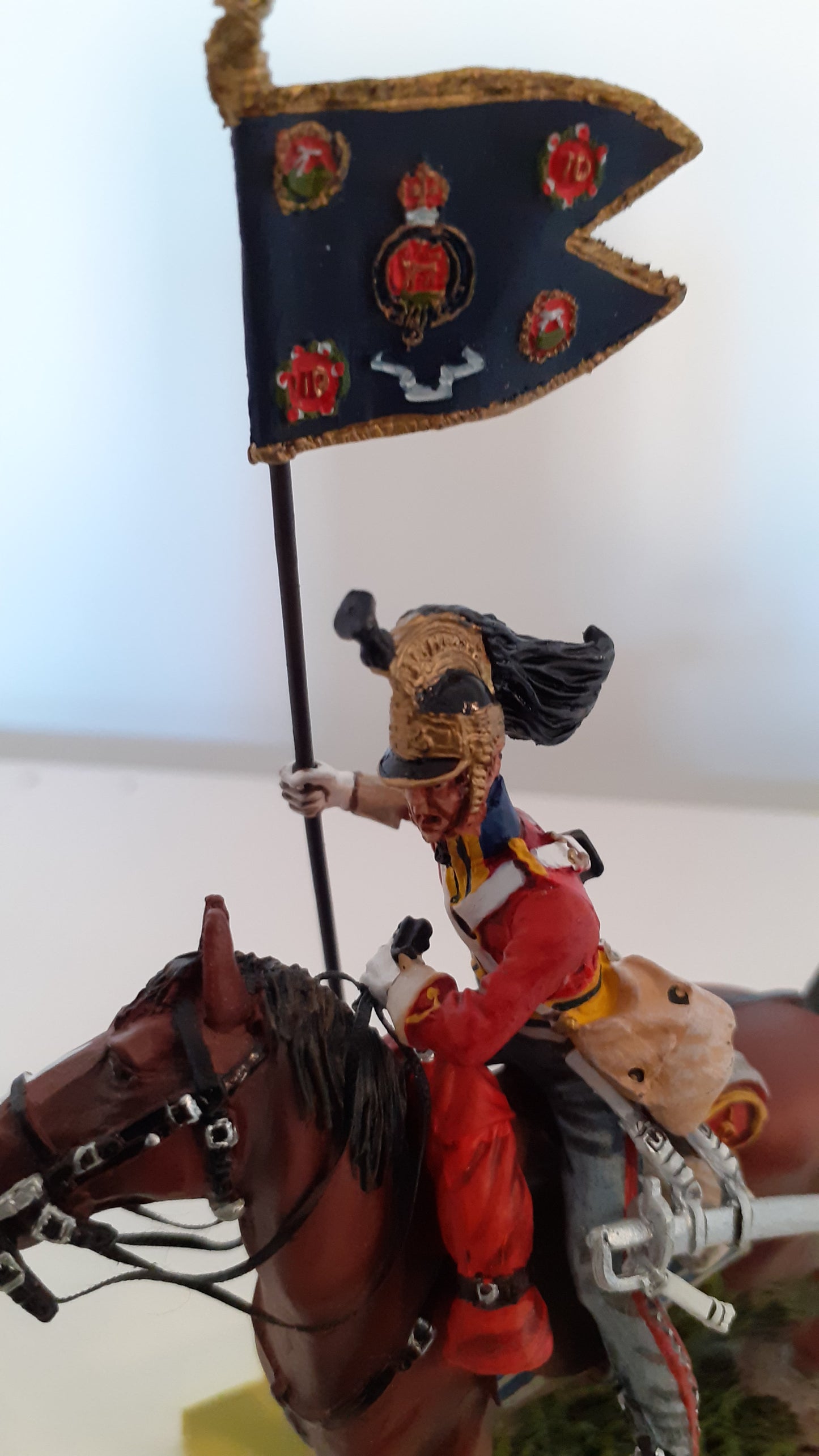 Britains 36066 Napoleonic Waterloo 1st Royal Dragoons Guidon Bearer boxed S8