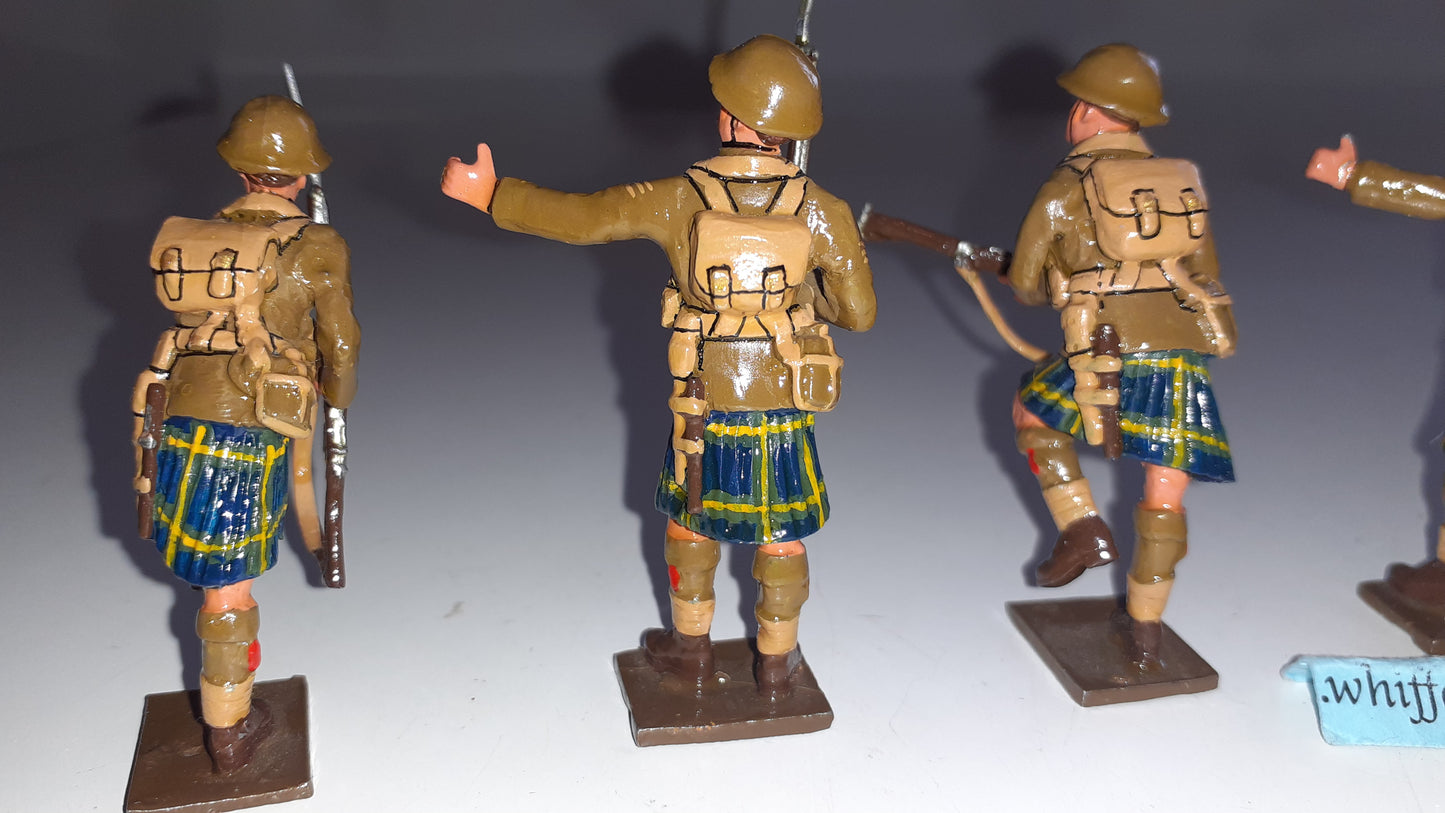 Britains Compatible Tommy Atkins Gordon Highlanders Over The Top ww1 1:32 S147