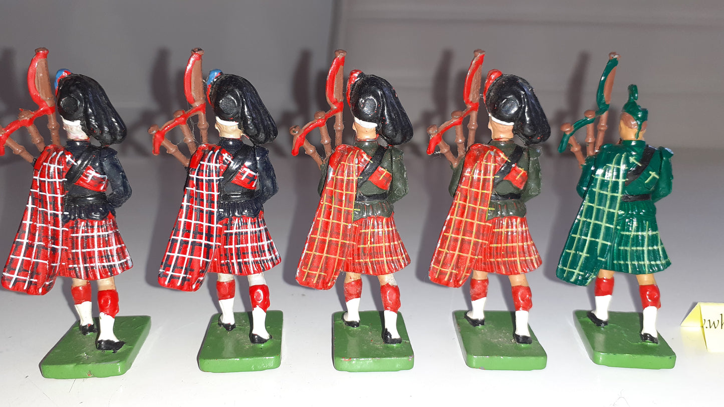 Britains ceremonial black watch Scots Guards Gordon 7241 pipers  1:32  1980s b2