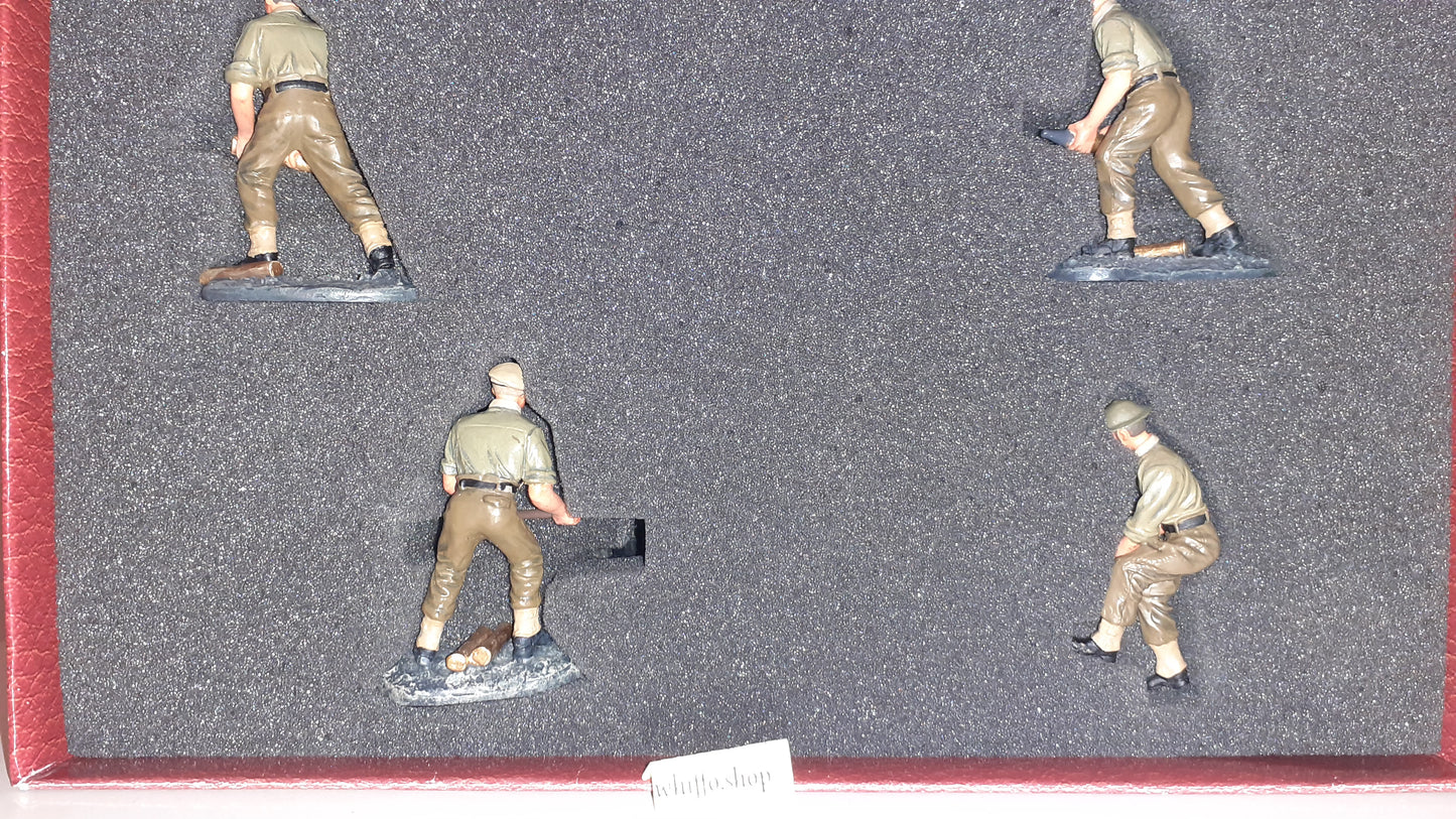 Britains 17587 Ww2 British 25lb Artillery Howitzer Crew  boxed 2005 Wdb70