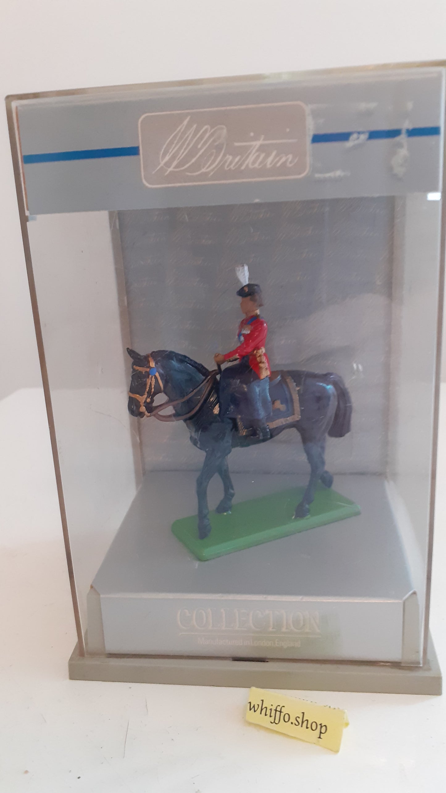 Britains ceremonial Queen Elizabeth II Household Cavalry 1989 perspex box 1:32 S112