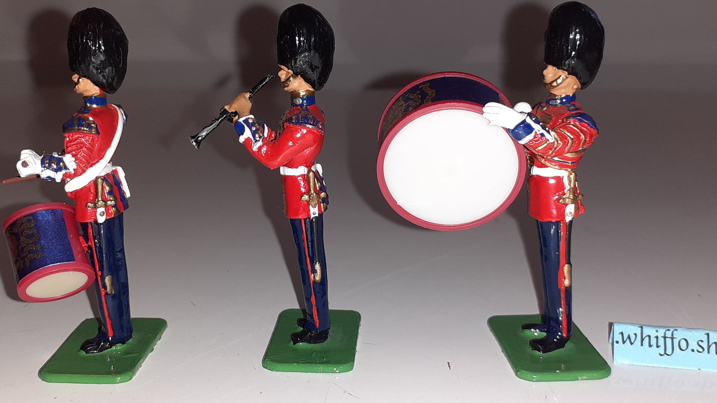 Britains 5992 Queen Victoria Scots Guards Drums band  1:32 metal boxed  S8 for sale