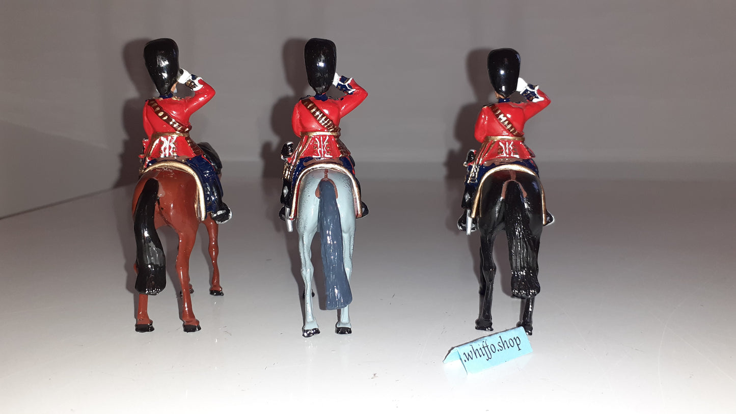 Britains 40208 1999 Scots Guards Senior Officers Victoria 1:32 metal boxd  S8b