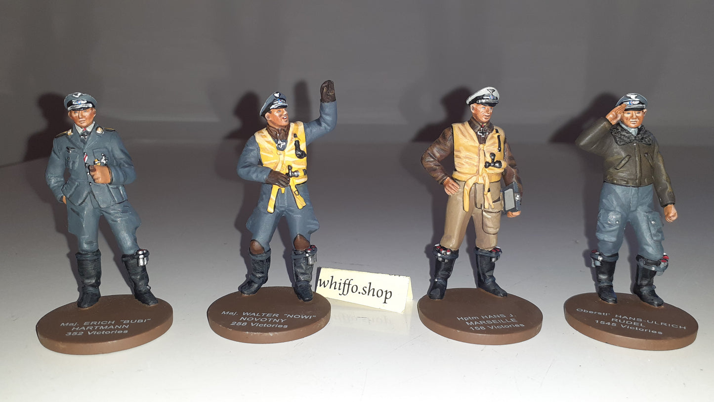Oryon Ww2 5001 German Luftwaffe Aces metal  boxed 1:32 Britains Compatible S421