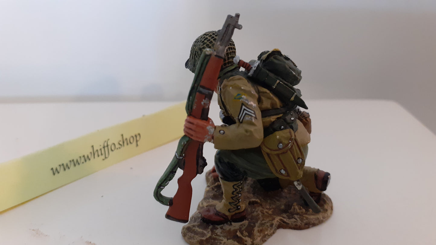 King and country Ww2 Dd Us army Crouching  D-day  no box 1:30  W15