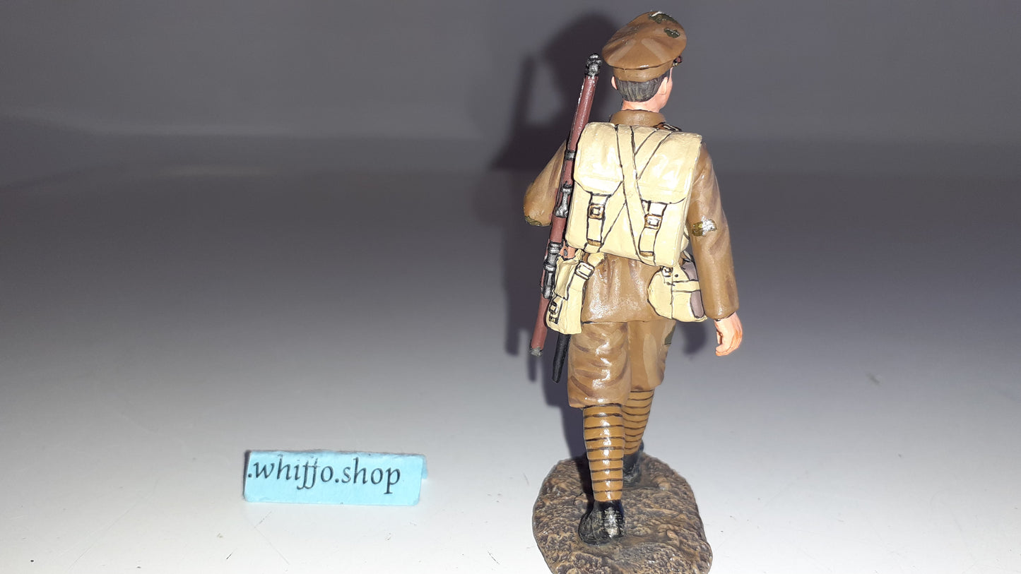 King and country Ww1  Fw145 British Tommy Marching 2010 no box 1:30 W1211