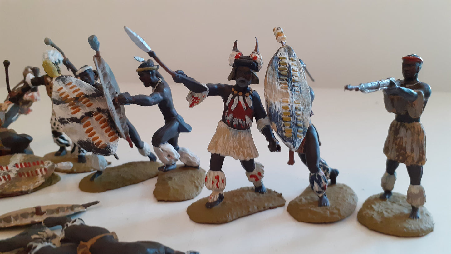 conte plastic Zulus  14 Figures 1:32 S8b24