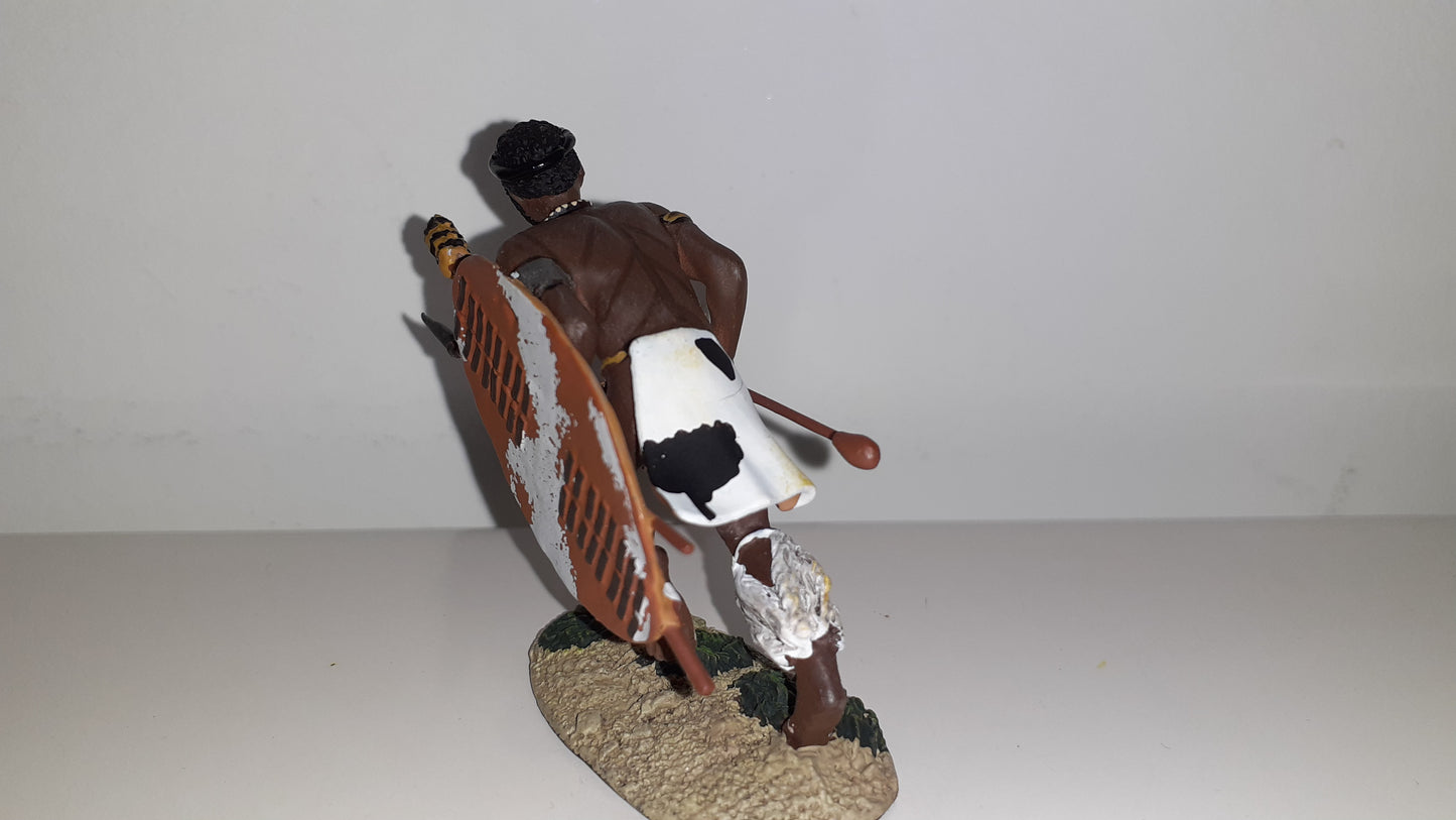 Britains 20034 Zulu wars Charging Assegai Fig 1:32  2014 boxed B11