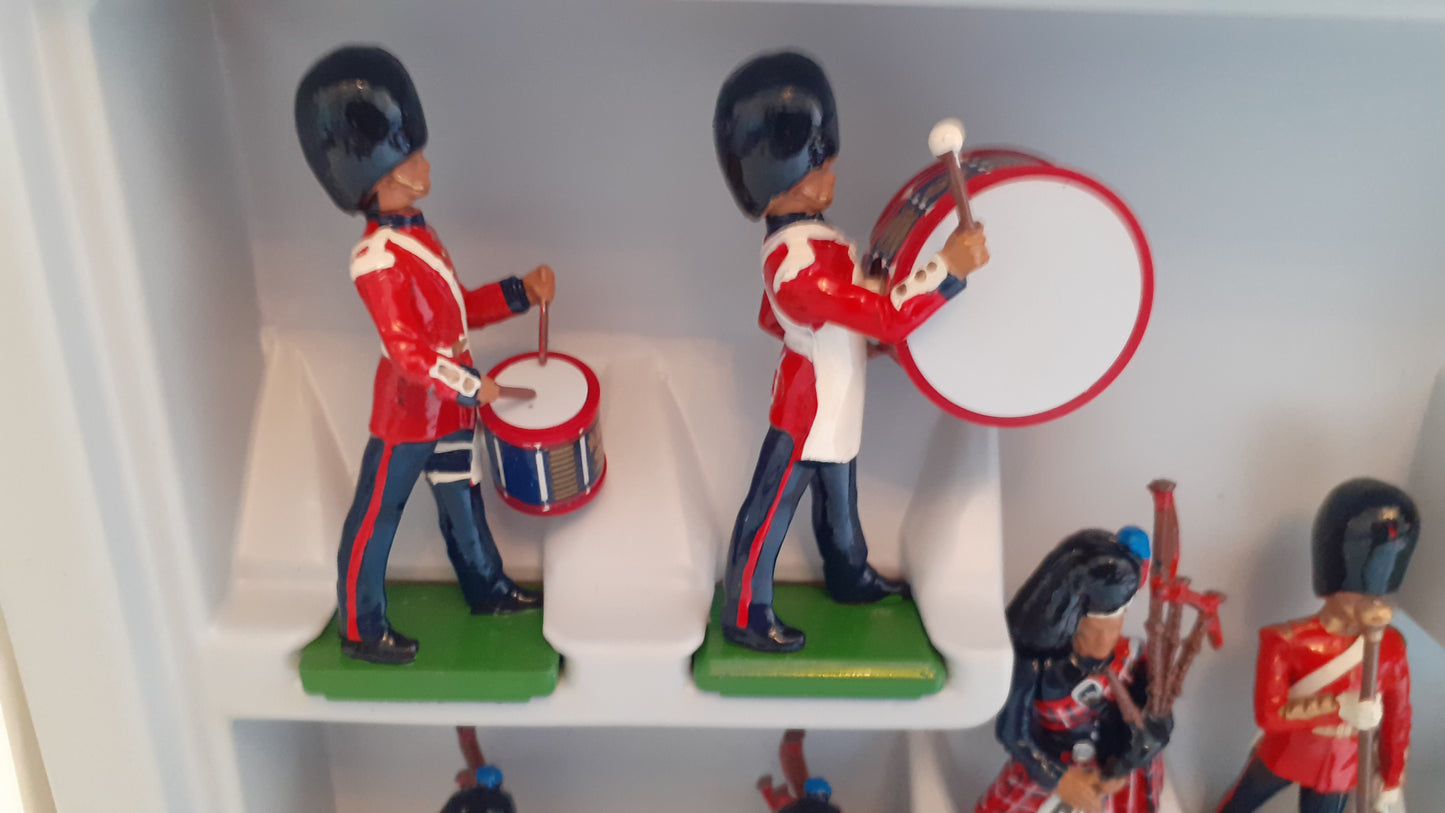Britains 5305 scots guards band 1991 pipers ceremonial boxed s725