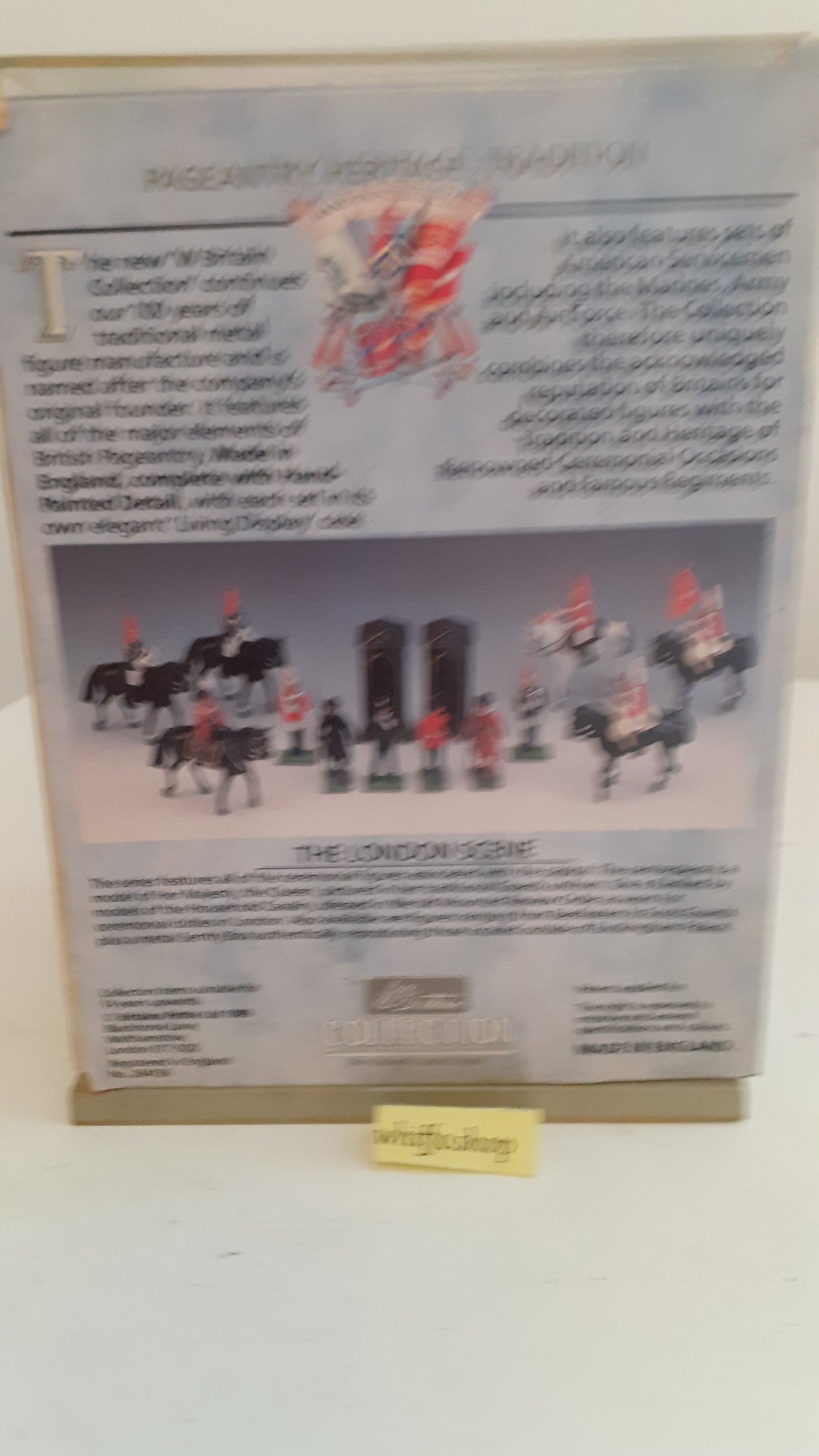 Britains ceremonial Queen Elizabeth II Household Cavalry 1989 perspex box 1:32 S112