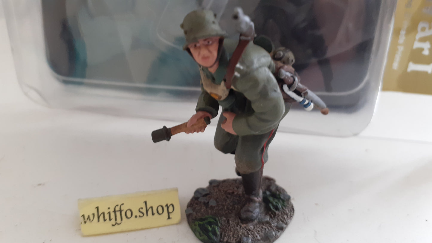 Britains 23055 ww1 german infantry grenade 1916 1:32 2014 boxed B620