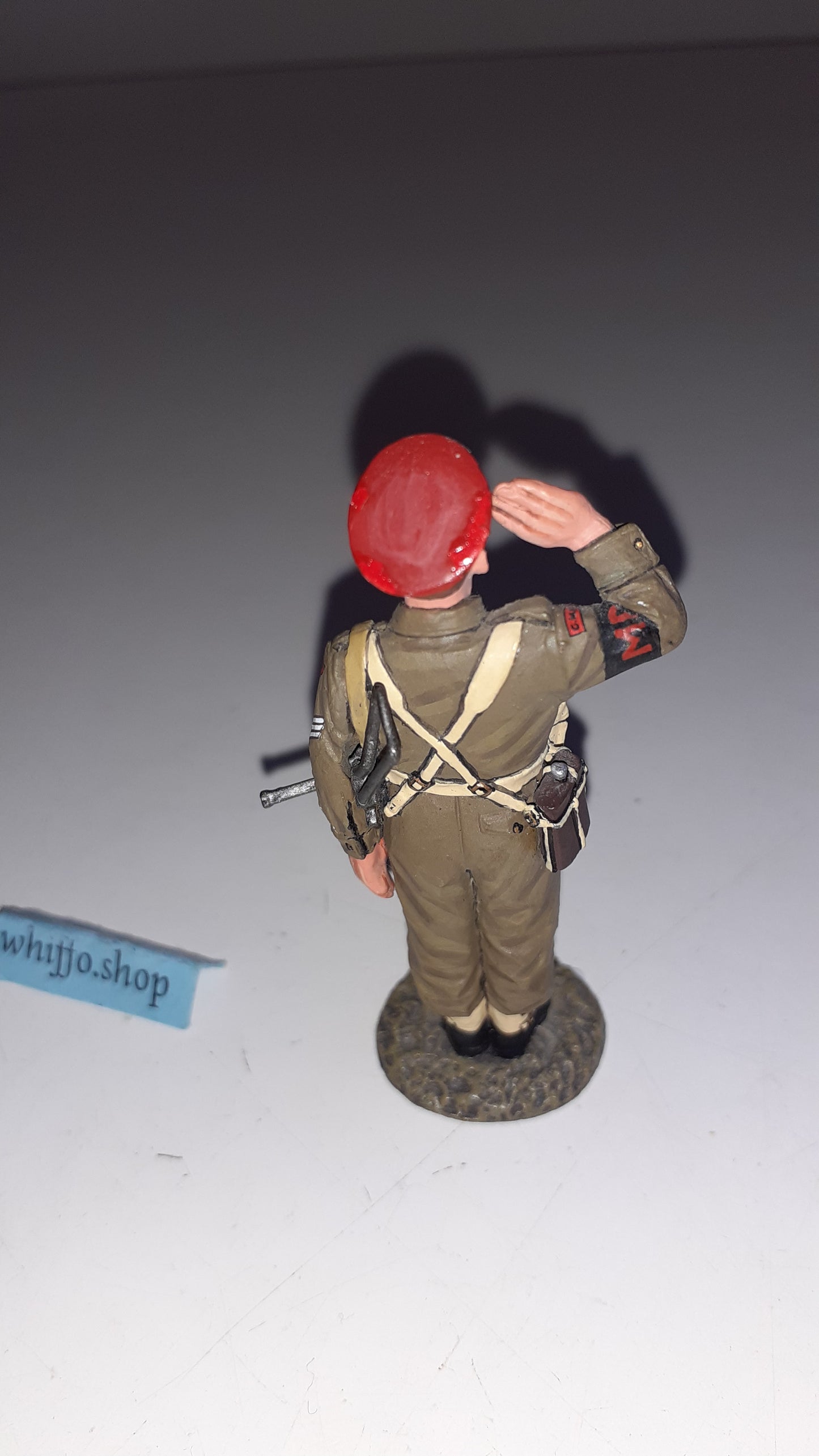 King and country Ww2 Dd155 British British Mp Saluting 2010 no box 1:30 W1211