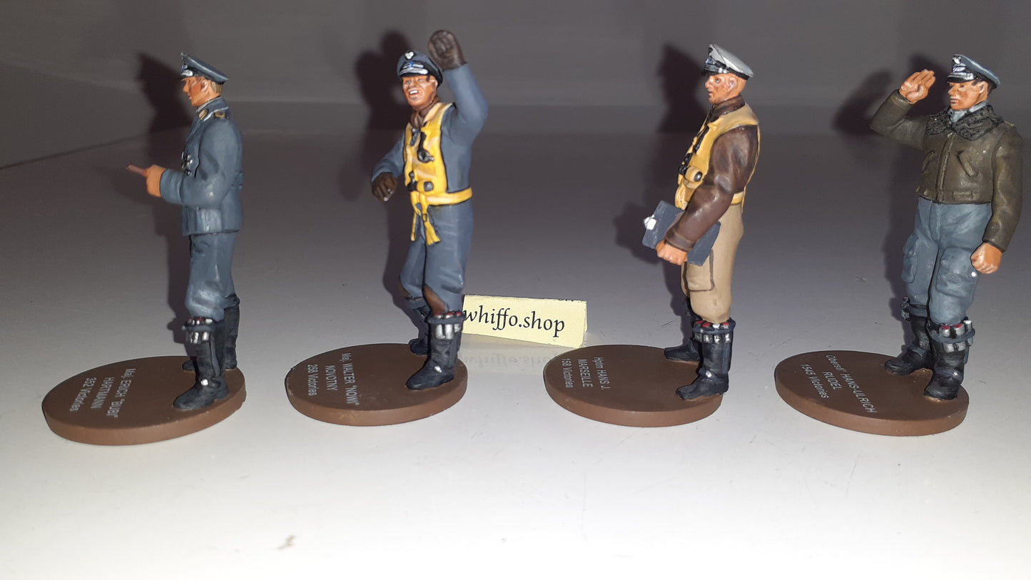 Oryon Ww2 5001 German Luftwaffe Aces metal  boxed 1:32 Britains Compatible S421