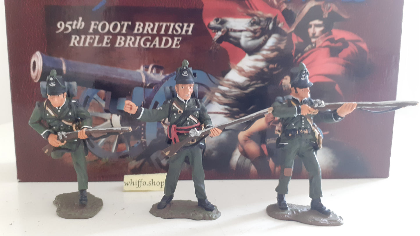Britains 95th foot rifles Napoleonic waterloo  1:32 boxed s439