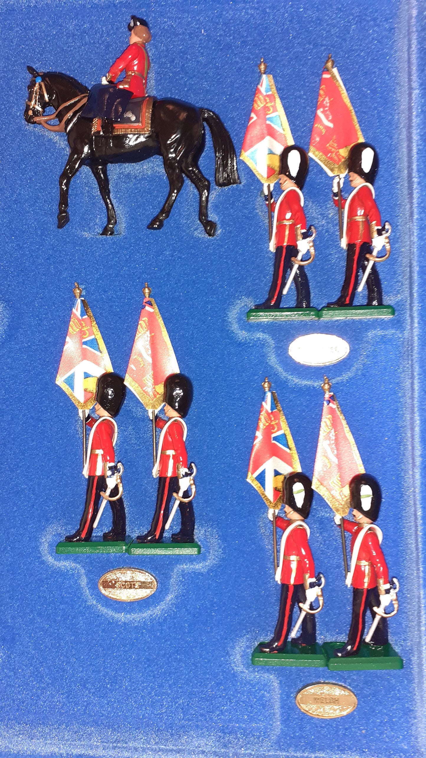 BRITAINS 5801 Trooping Colour Guards Queen Elizabeth Ltd Edition 1987 1:32 S745