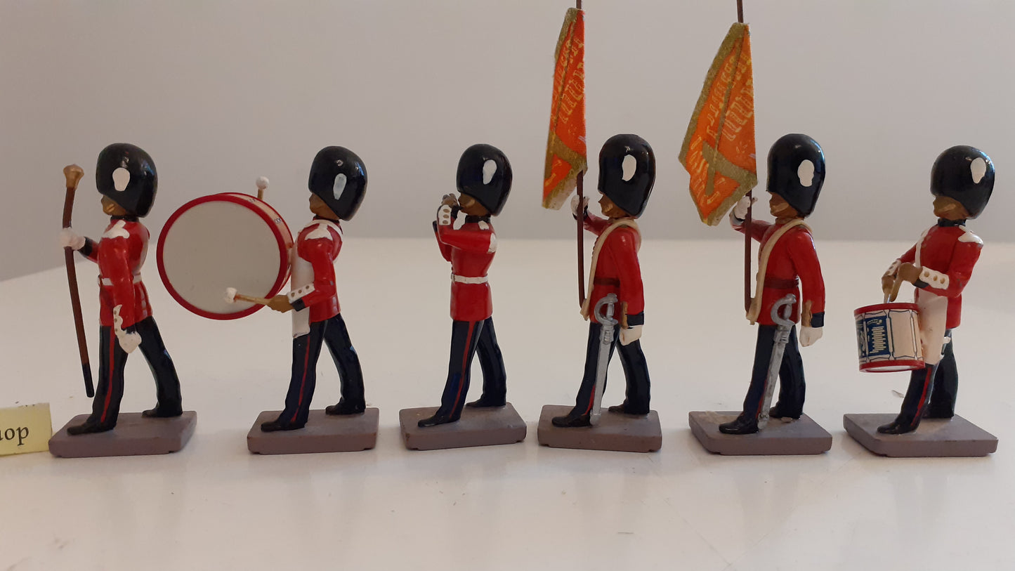 Britains Ceremonial Grenadier Guards Grey Bases Buckingham Palace 1:32metal S120