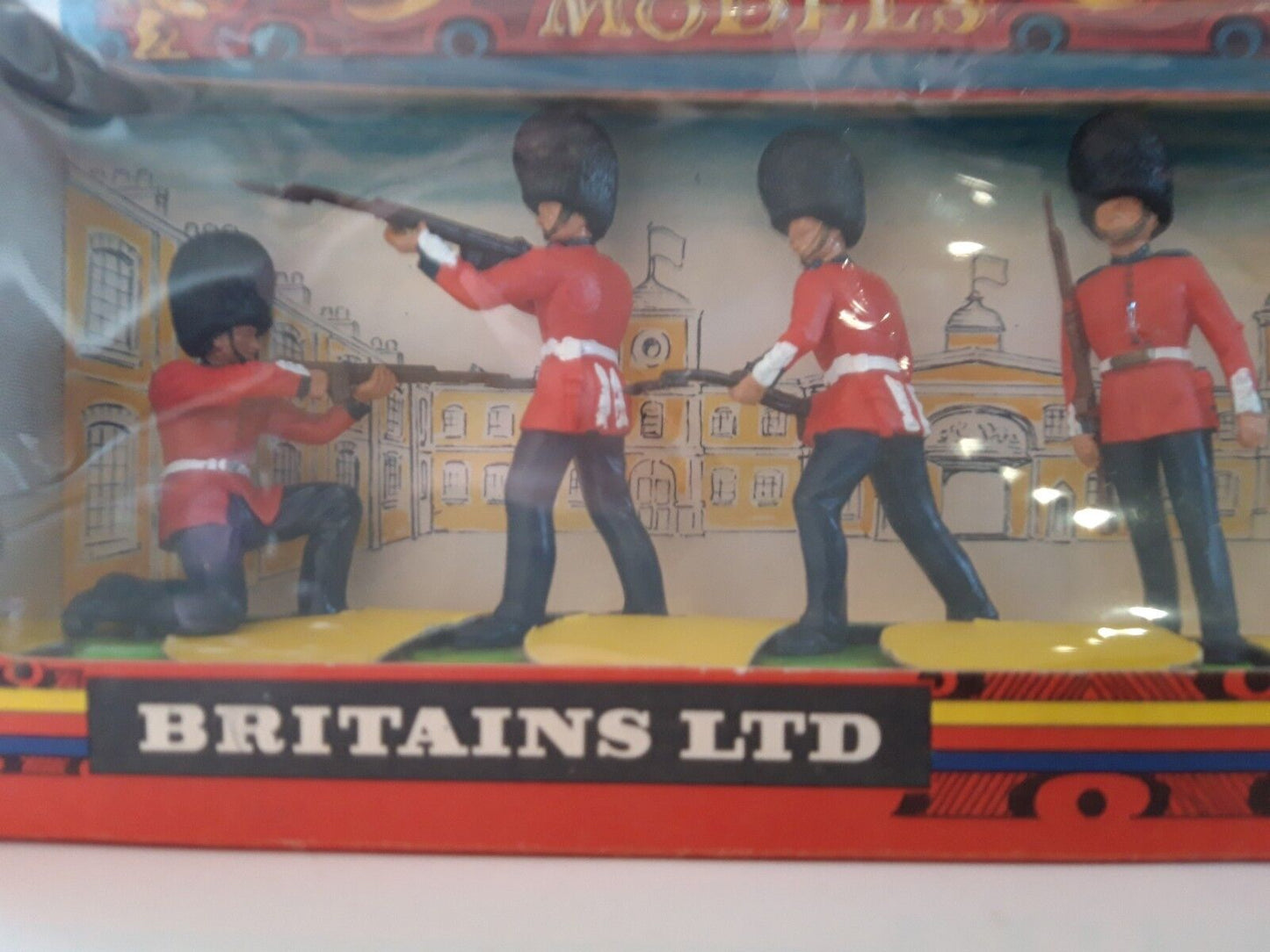 Britains deetail scots guards rare box 1970s 1:32