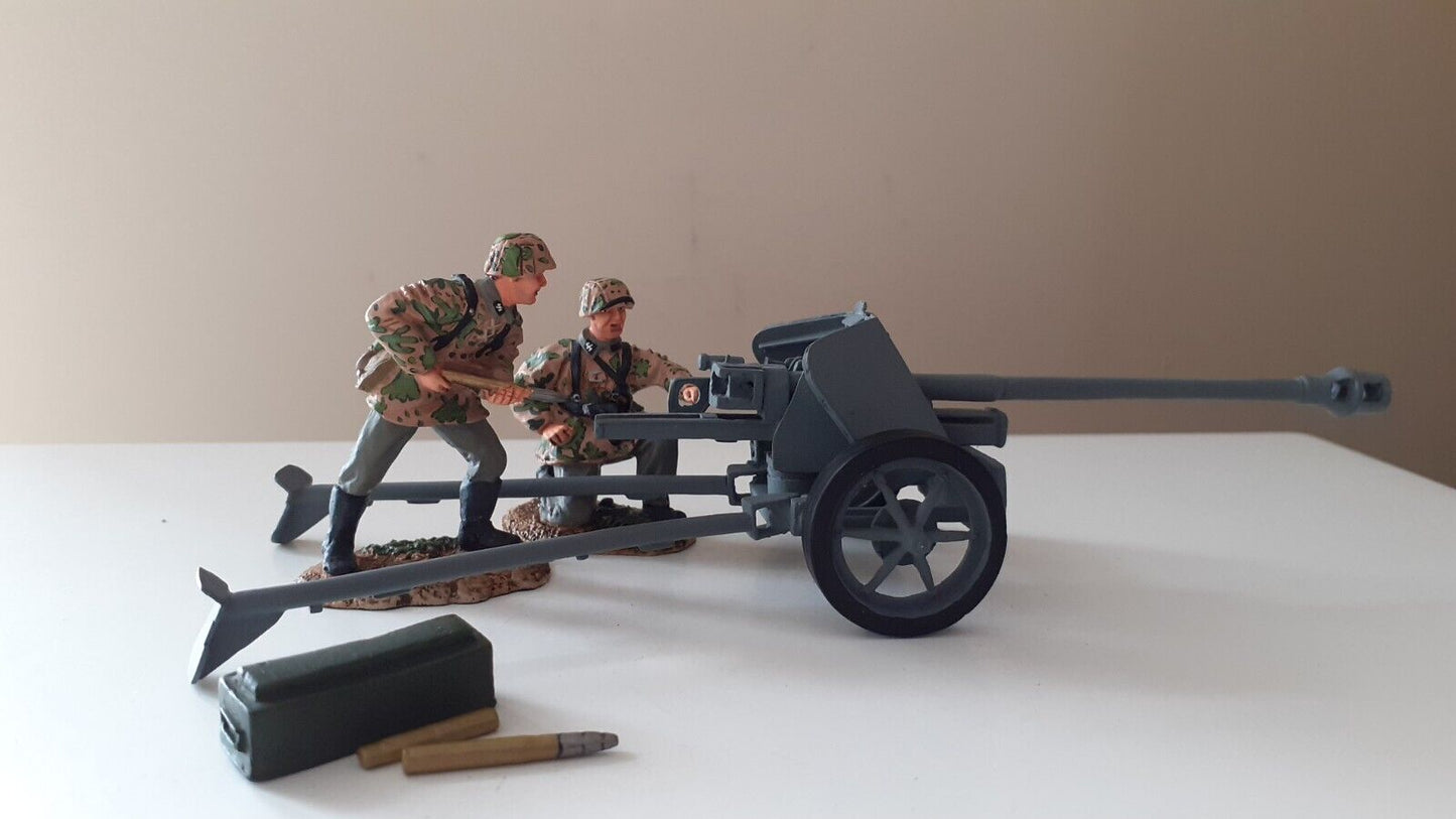 Conte ww2 wwii-032 German pak 40 and crew 1:32 boxed metal BB