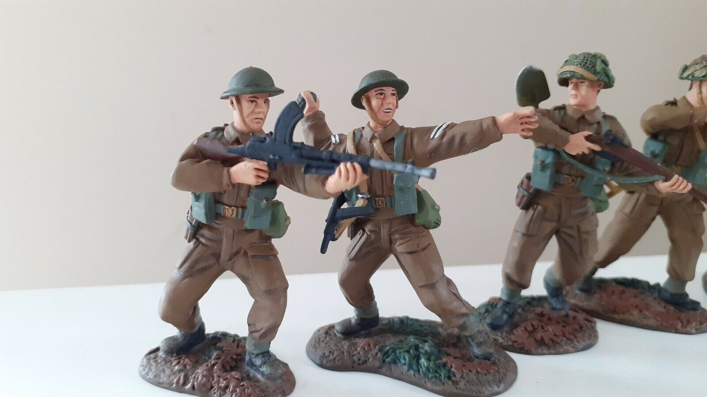 Britains ww2 british Canadian infantry 5 figures d-day 1:32  17713 no box