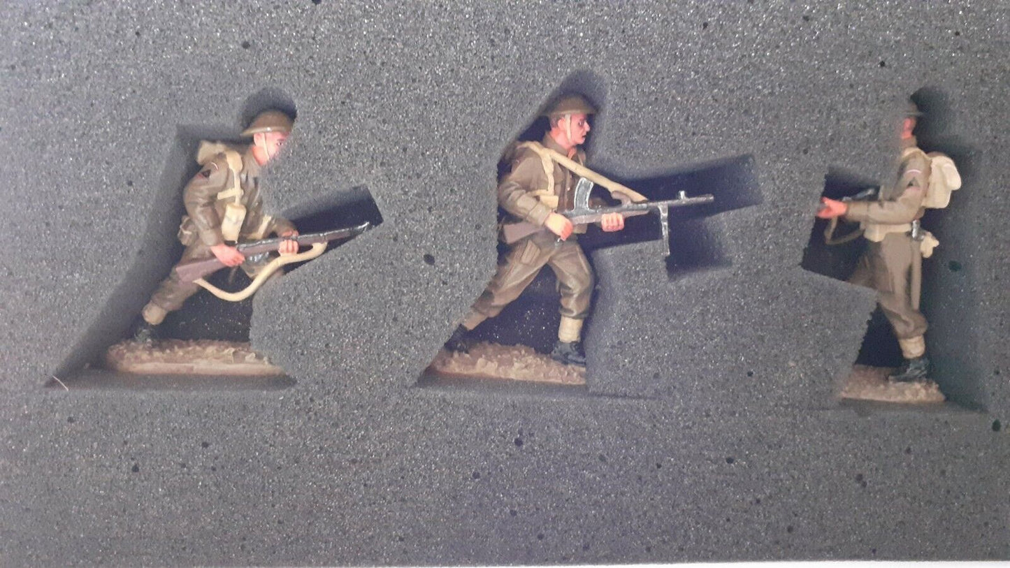 Britains ww2 British tank support infantry 17588 metal boxed bb