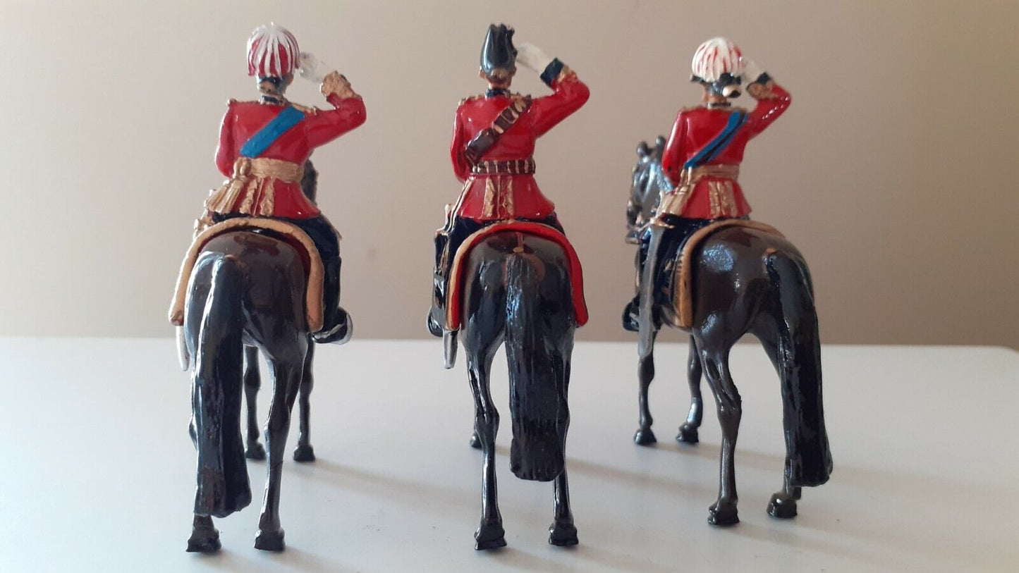 Britains limited scots guards officers of the general staff 2001 40209