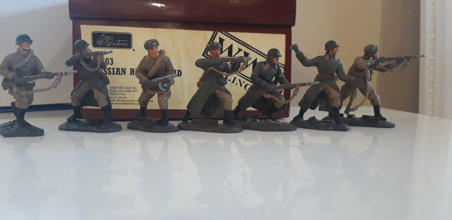 Britains ww2 stalingrad Russian rifle squad boxed 17603