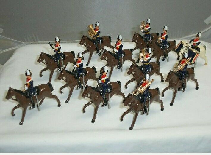 BRITAINS 40191 BRITISH 9TH LANCERS MOUNTED BAND CAVALRY 2001 1:32