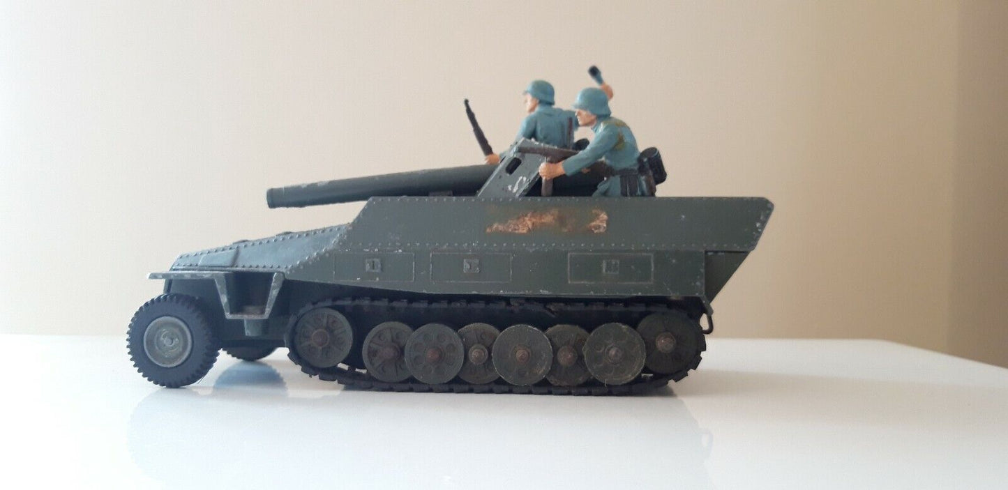 Britains deetail crew dinky ww2 german tank destroyer   1970s  1:32 b1