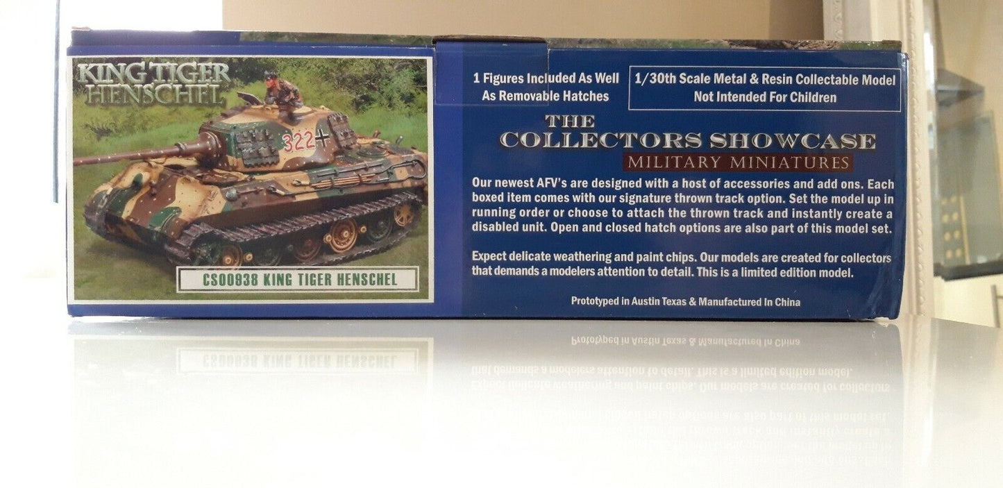 Collectors  showcase ww2 German king tiger panzer tank boxed 1:30 cs00938