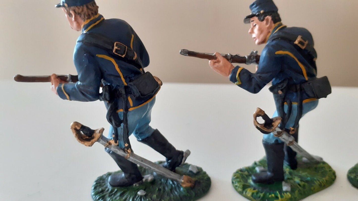 Britains 17429 acw union 7th cavalry dismounted boxed 1:32