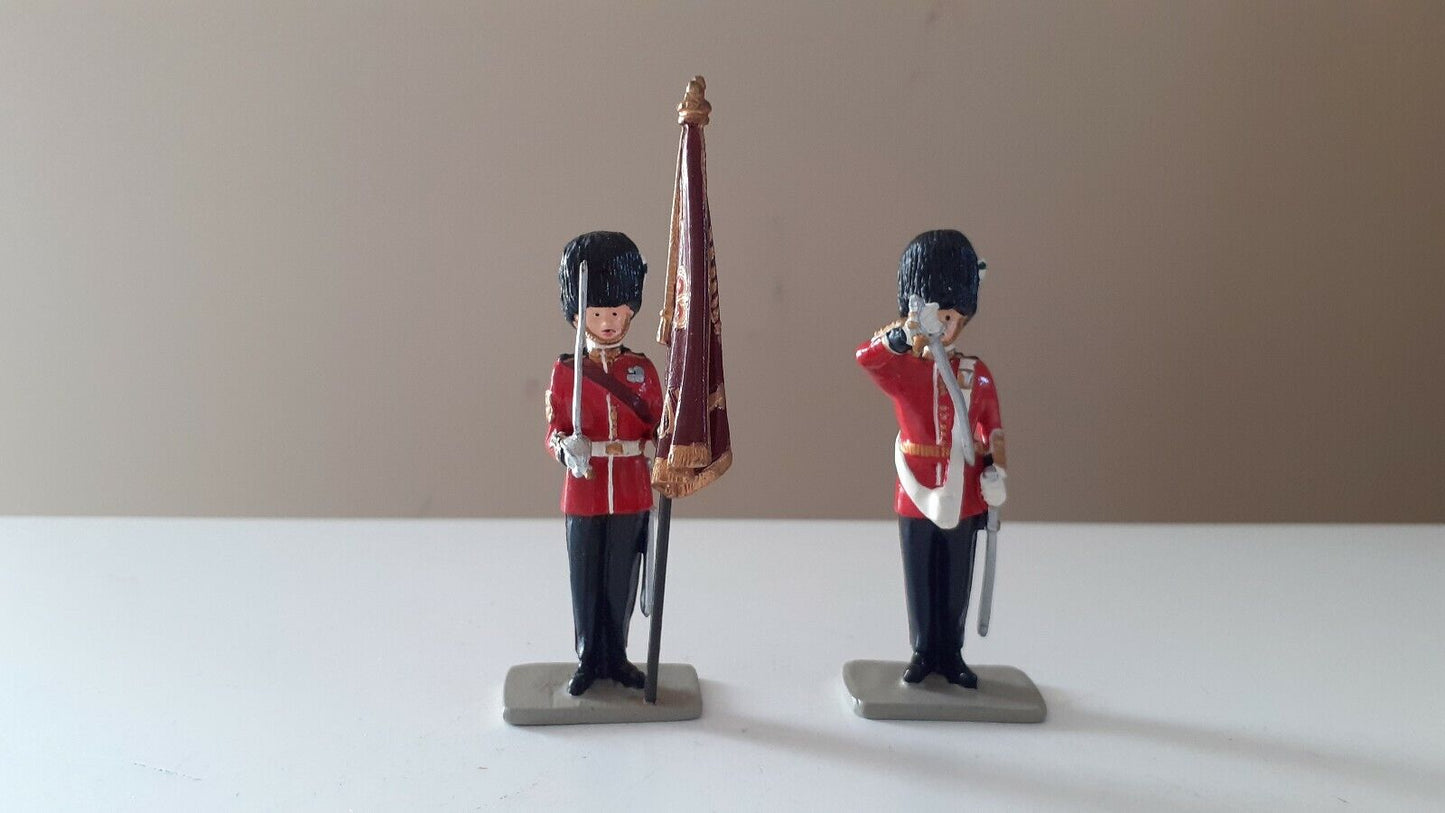 Britains ceremonial Welsh guards  1:32 metal figure buckingham palace 40110