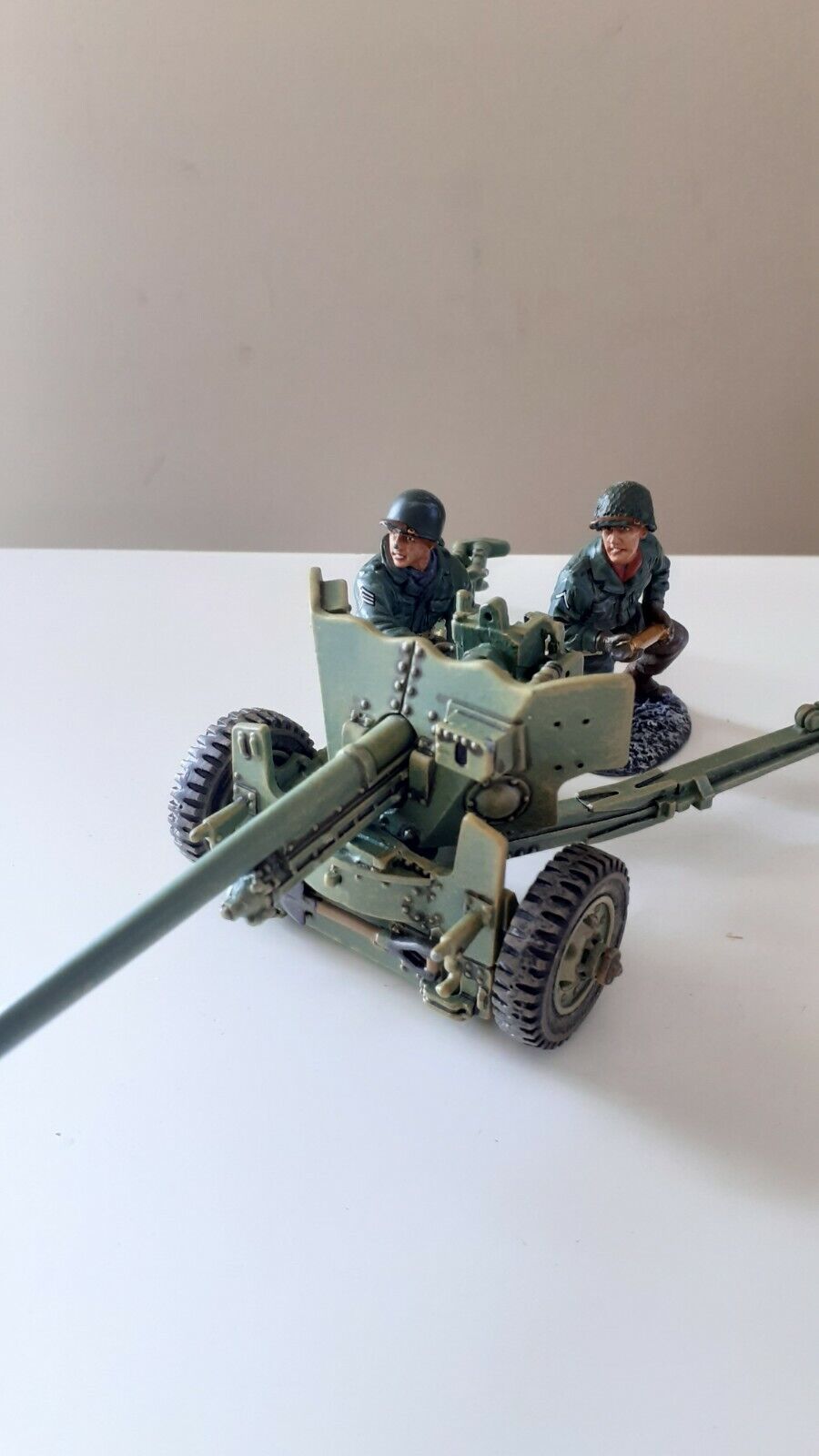 King and country ww2 us anti tank gun 2 crew bba083 bulge bastogne winter 1:30