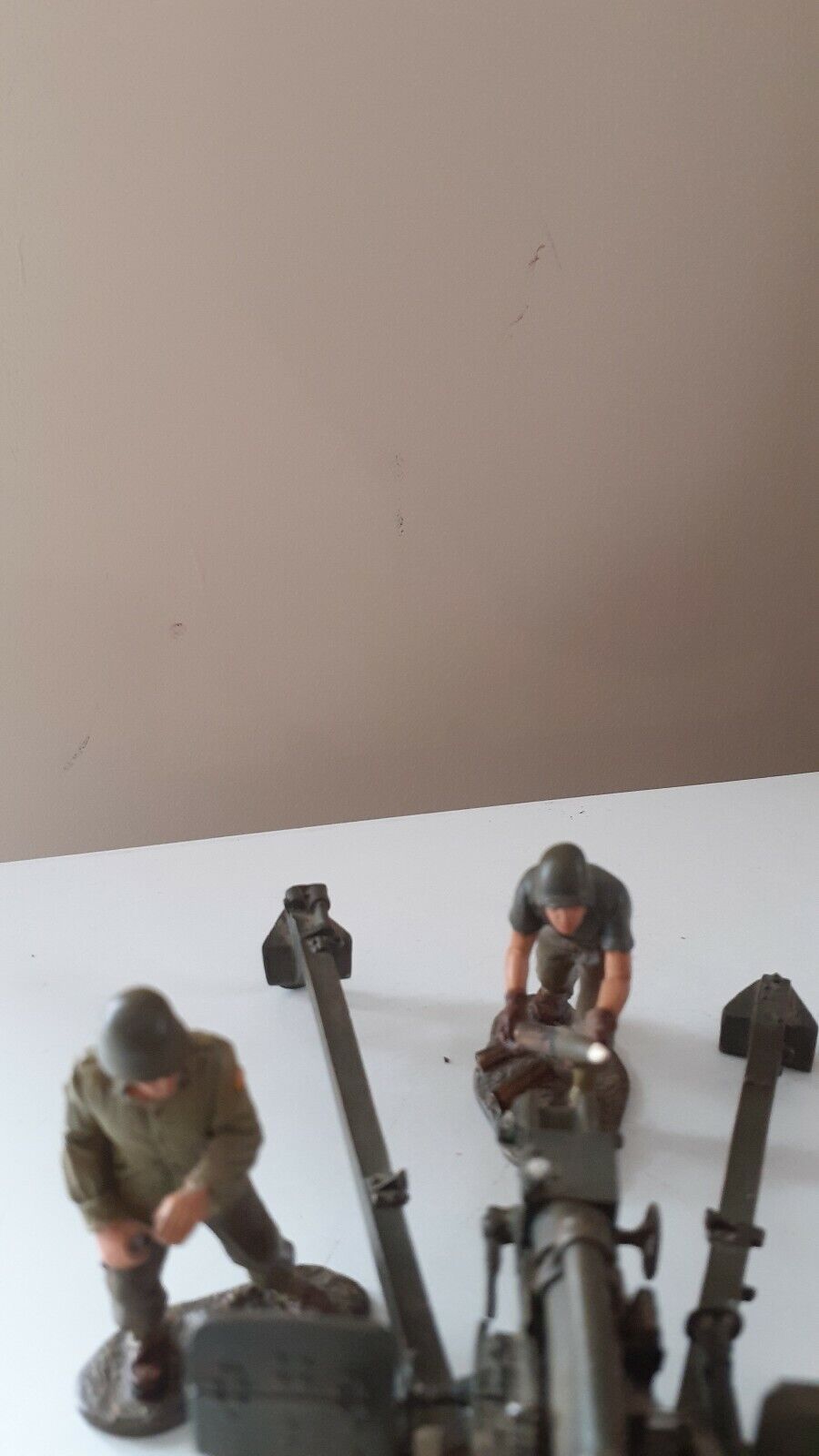 Britains 17459 ww2 us 105mm howitzer and crew boxed 1:32