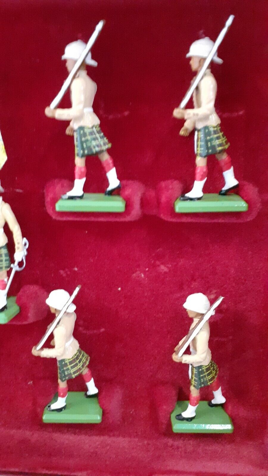 Britains 5188 limited edition seaforth Highlanders made in 1988.