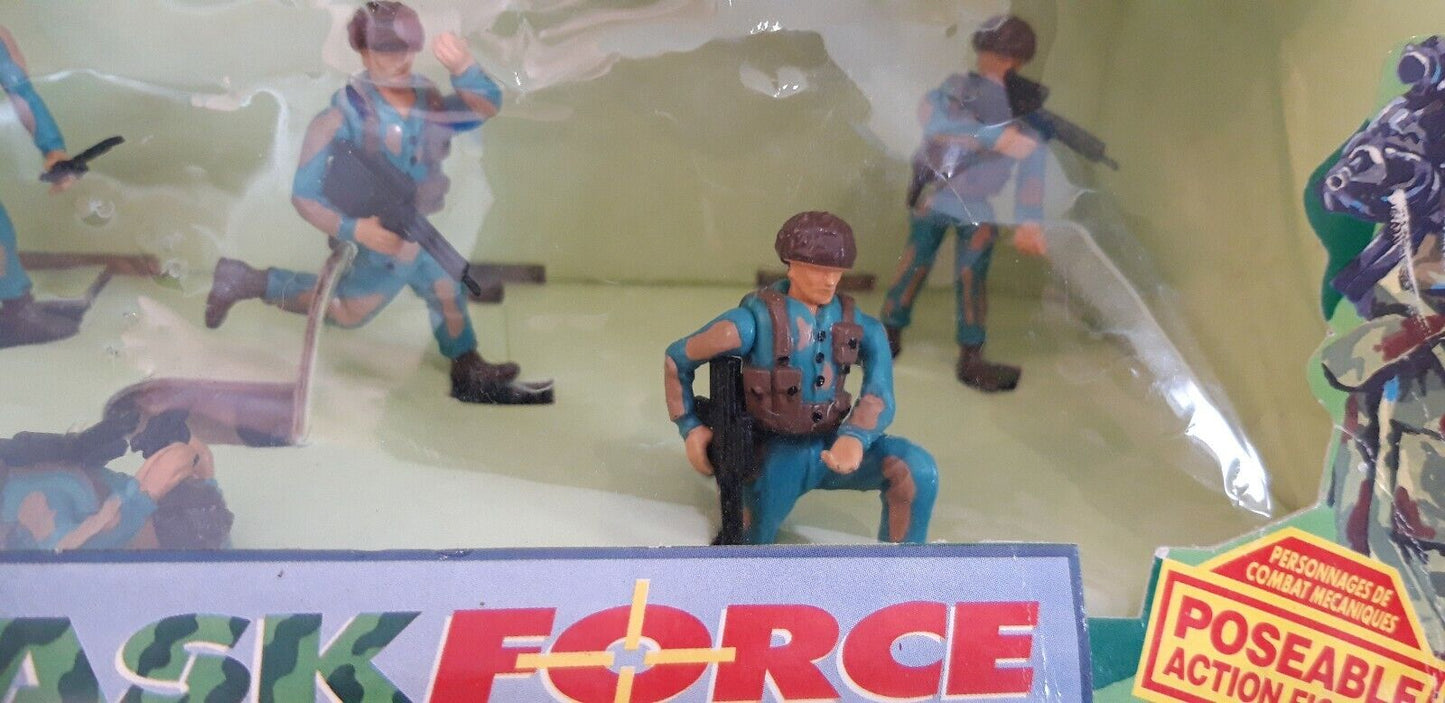 Britains deetail ww2 task  force poseable full set boxed 1990s  1:32