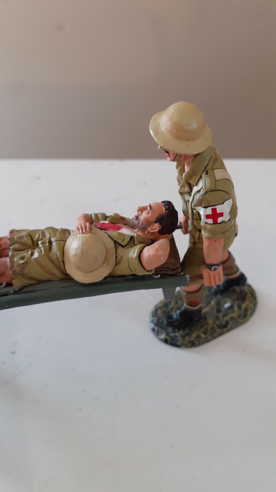 King and country ww2  ea28 8th army stretcher party  boxed