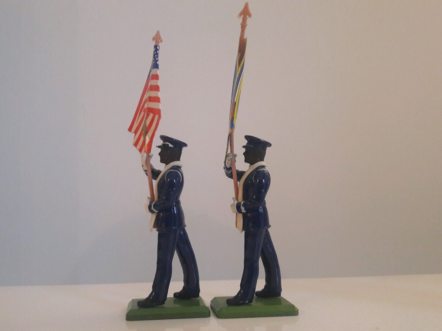 Britains ceremonial 2 us army air force colours stars and stripes 1:32 metal