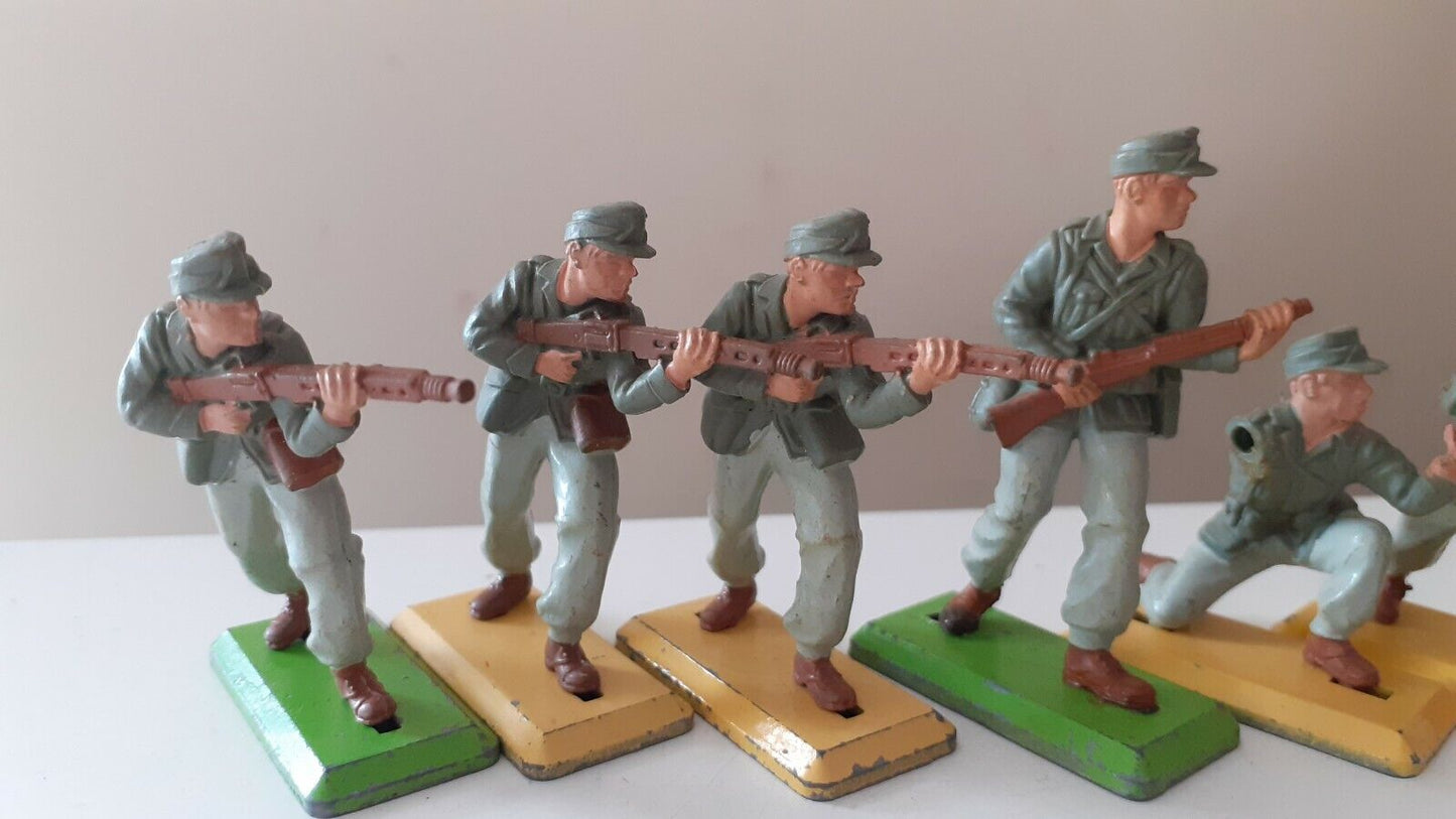 Britains deetail ww2 german afrika korps British 8th army 1970s  1:32  14 figs